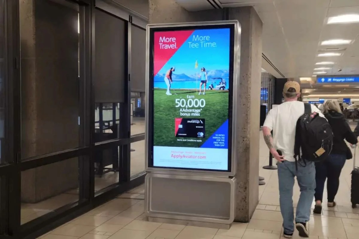 How Airport Advertising Captures High-Value Travelers