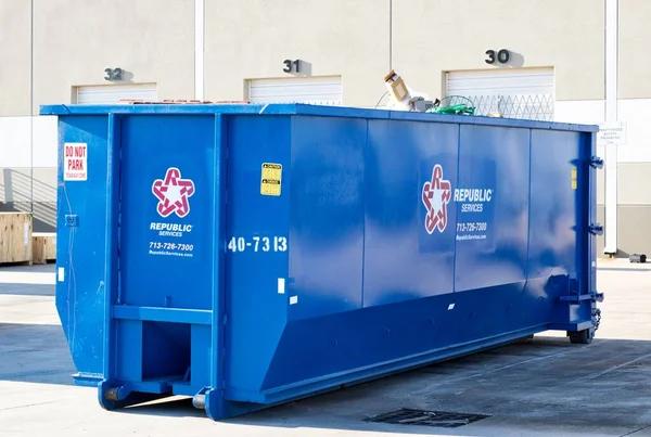Benefits of Choosing a Reliable Peoria Dumpster Rental