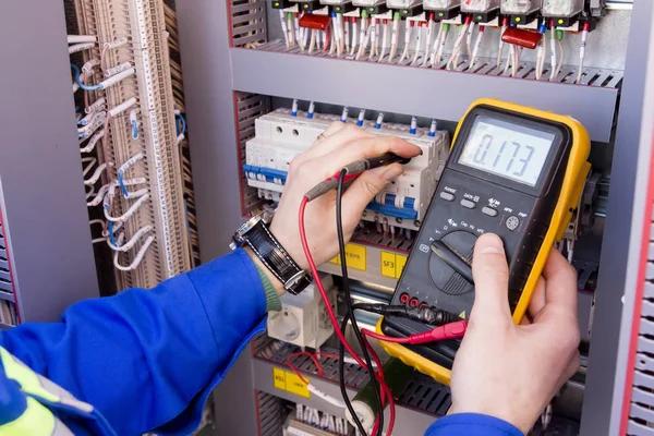 Best Electrician in Vancouver for Residential and Commercial Needs