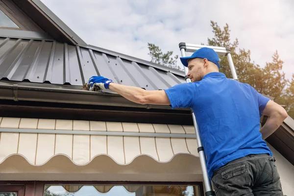 Keep Your Gutters Flowing with Gutter Cleaning Columbus Experts