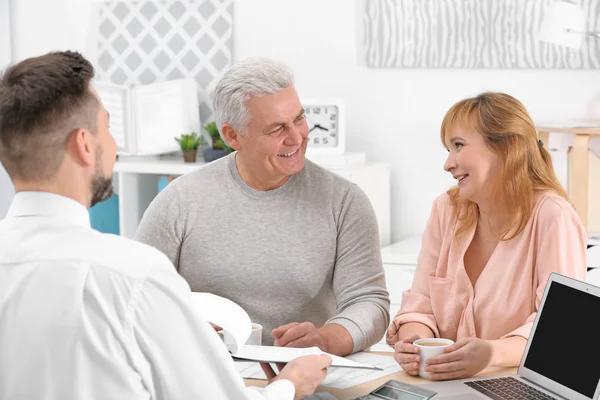 Navigating the Complex World of Health Insurance Plans
